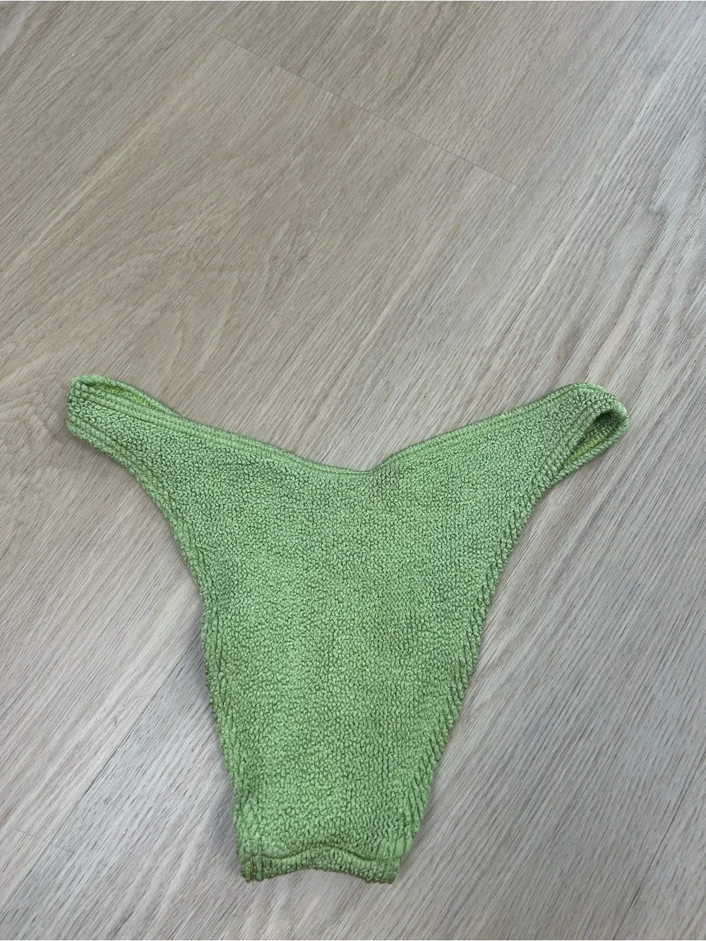 Bond-eye Scene Bikini Bottom OS